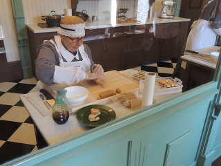 V dobovej cukrárskej výrobni