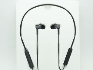 1More Piston Fit In-Ear