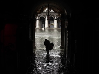 Príčinou záplav v Benátkach
