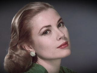 Z obľúbenej herečky kňažná: