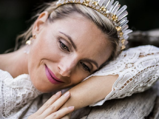 Autorka svadobnej korunky Jasminy