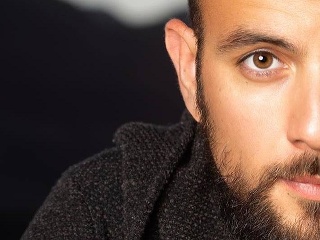 Stret minimálne dvoch svetov