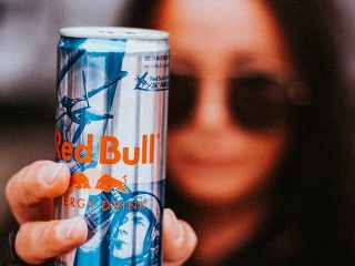 Ako vznikli energy drinky?