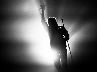 Banky, hodinky, čokolády a