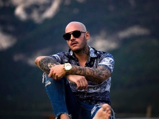 Kto je Majself? Rapuje