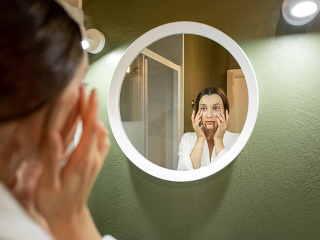 Štyri zmeny na tvári