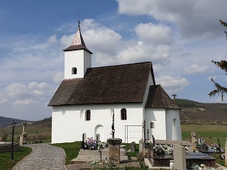 Románsky kostol v Gemerskom