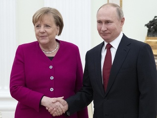 KORONAVÍRUS Putin s Merkelovou