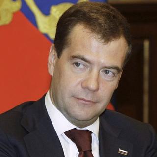 Medvedev: Irán je len