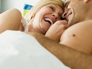 Mužov trápia v posteli