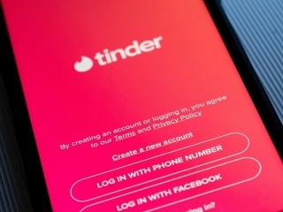 Rôzne vystupovanie na sociálnych