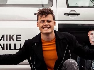 Začínal s pirátskymi nahrávkami,