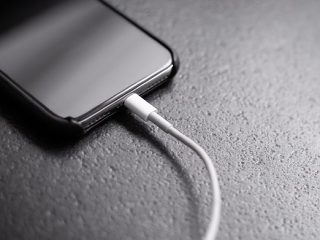 Veľké problémy pre iPhone: