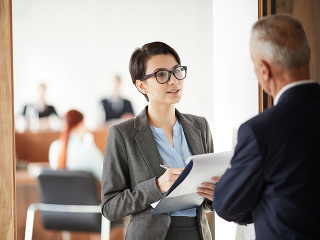 Pracovná ponuka pre novinárov: