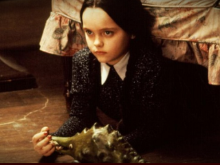 Temná Wednesday z Rodiny