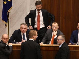 MIMORIADNA SCHÔDZA pár dní MIMORIADNA SCHÔDZA pár dní