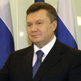 Janukovyč si na internete
