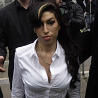 Amy Winehouse v krutých