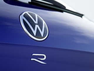 Volkswagen Touareg R 2020