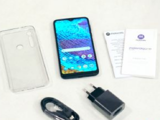 Motorola One Macro -
