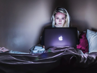 Filmoví giganti reagujú na