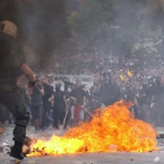 Protesty v Grécku si