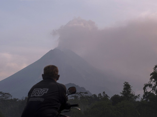 Indonézska sopka Merapi je