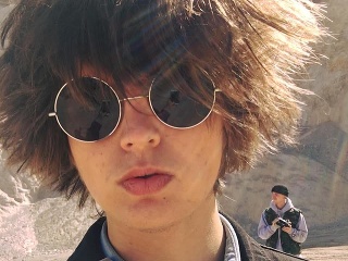 Surový rock'n'roll s ostrým