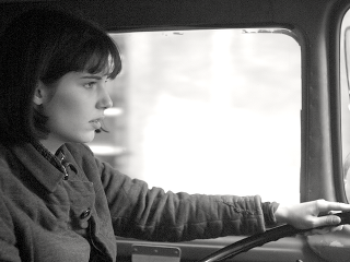 Nasadla do nákladiaku a