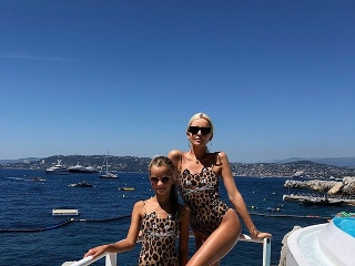 Jej plavky si obľúbili