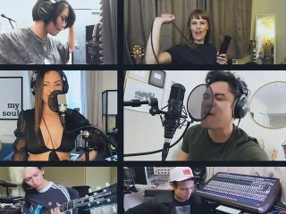 Takmer 40 hudobníkov sa