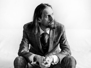 Na vydanie čakal 27