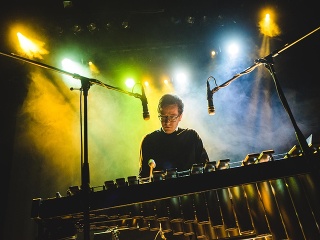 O láske inak: Stroon