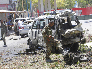 Samovražedný útok v Somálsku: