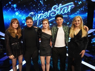 Živý prenos SuperStar sledovalo