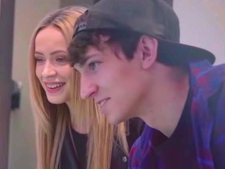 Mark Dann a Dominika