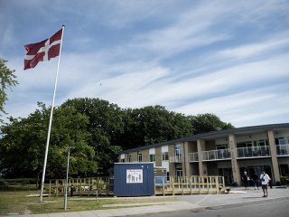 Dánsko zakáže vyvesovanie zástav