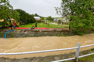 Povodeň v obci Pichne