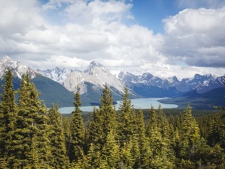 Maligne Lake