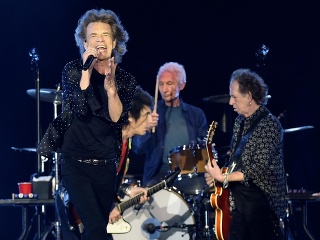 Rolling Stones chcú žalovať