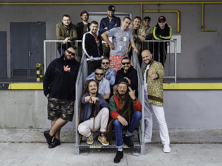 Medial Banana a Polemic