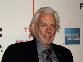 Sadistický nacista či zamilovaný