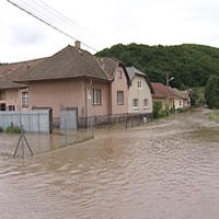 Do obcí zasiahnutých povodňami