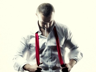 Robert Burian vydáva singel