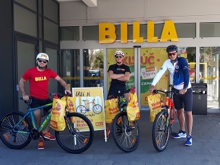 Zjazdoví lyžiari a kanoista