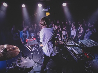 Queer Jane, Raptor Koch