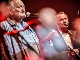 Lasica, Neřež i Modré