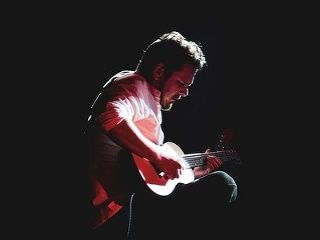 Koncert Davida Kollara spravil