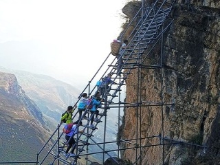 Pre vzdelanie riskujú takmer