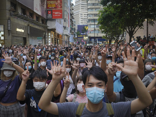 Protestujúci v Hongkongu